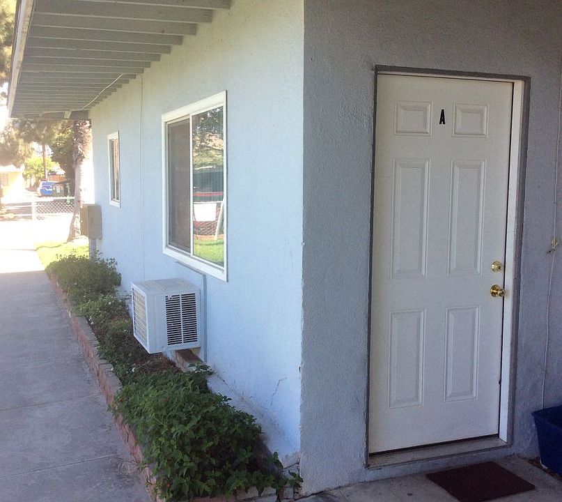 2nd image of 1170-1180 Villa St #1170-A