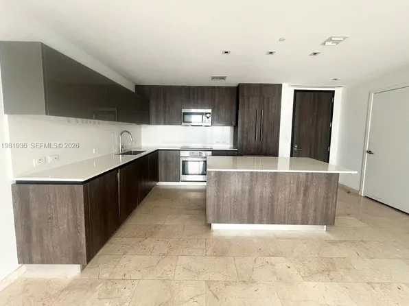 68 SE 6th, Miami, FL