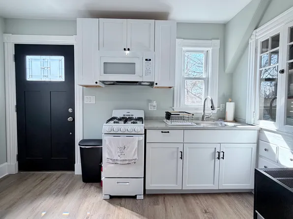 82 Hyde Park St Floor 2, Dedham, MA 02026