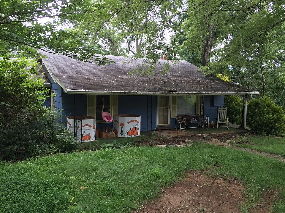2nd image of 525 Newstock Rd