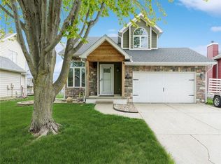 1202 N 7th St, Indianola, IA 50125