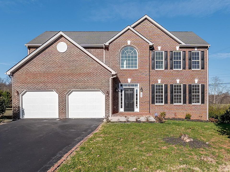 1st image of 1023 Forest Edge Dr