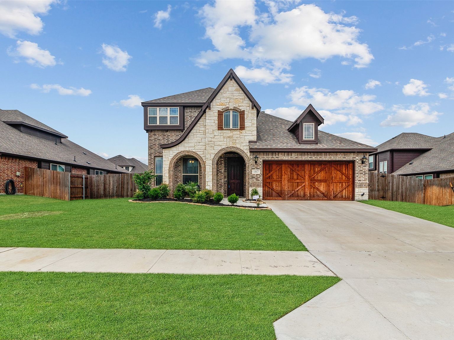 187 mockingbird dr waxahachie tx 75165 mls 20607903 zillow
