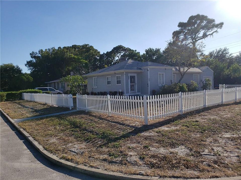 1st image of 207 38th St S