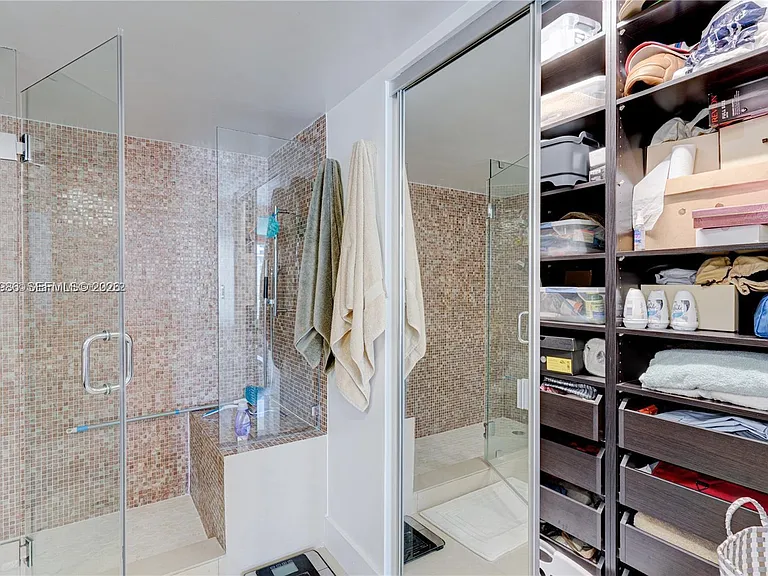 100 Bayview Dr #428 — Photo 16