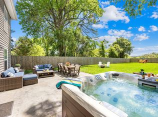 1119 Skyview Rd, Charlotte, NC 28208