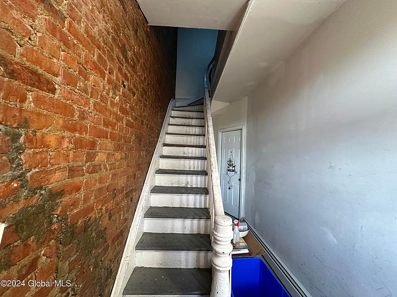5th image of 39 Catherine Street