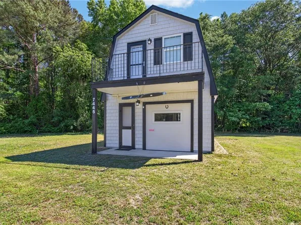 7445 Mill Creek Dr, Zuni, VA 23898