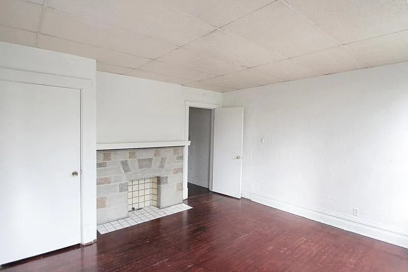 Building Photo - 317 Franklin Ave #2