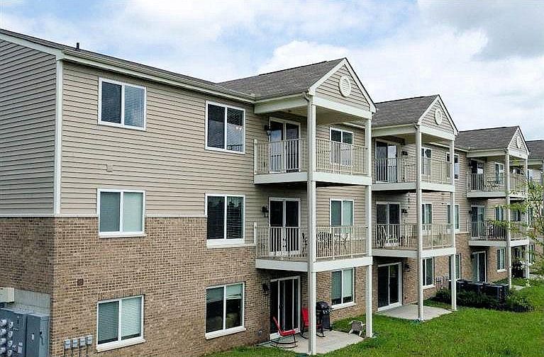 1st image of 551 Heritage Sq #20303