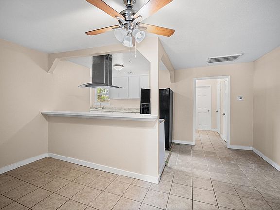 4th image of 623 S 1st St #A
