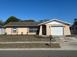 8531 Woodcrest Dr, Port Richey, FL 34668