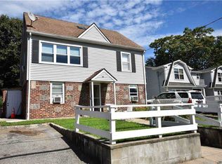 26 Marwood Rd N, Pt Washington, NY 11050