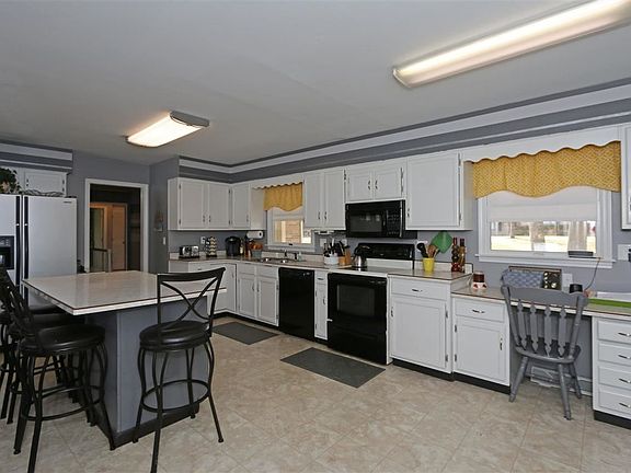 5th image of 424 Mutton Creek Dr