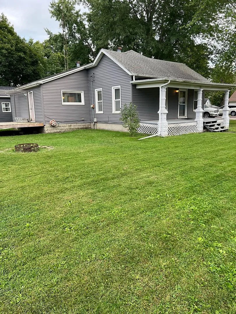 109 W Wood St photo 1