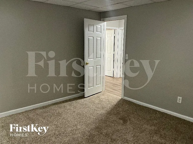 1303 Post Oak Ct — Photo 9