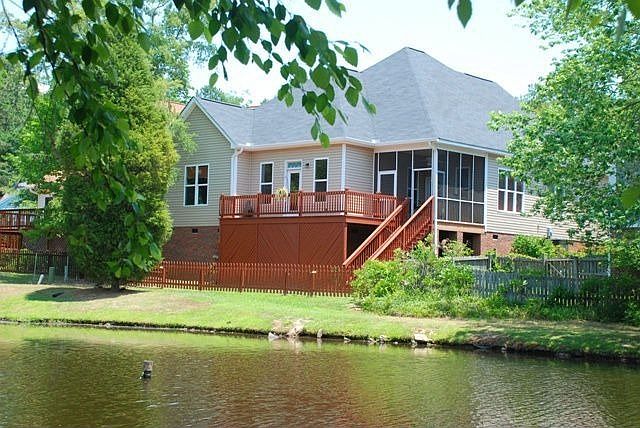Sits on the Pond