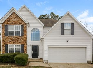 501 Pyracantha Dr, Holly Springs, NC 27540