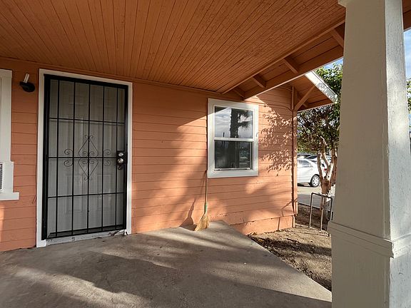 5th image of 903 E Elma St