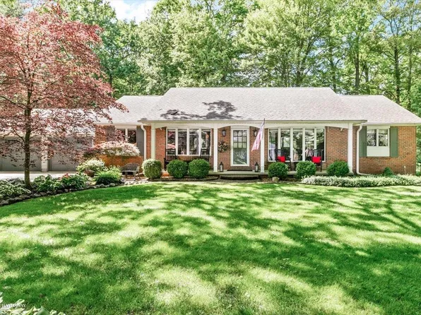 3453 Timberline Dr, North Street, MI 48049