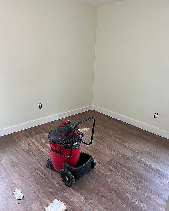 2nd image of 7499 Woodmont Ave