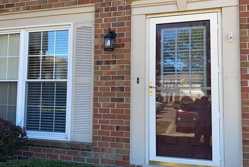 1st image of 24627 Bashian Dr #1