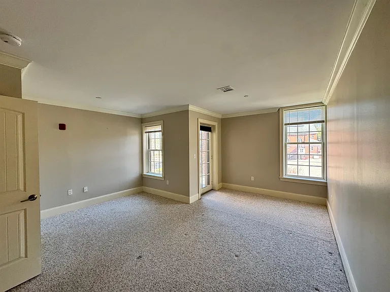 286 Main St #201 — Photo 9