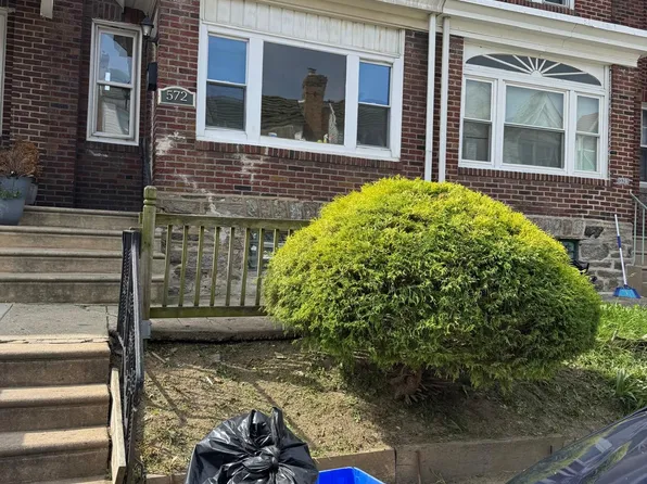 572 Rosalie St, Philadelphia, PA 19120