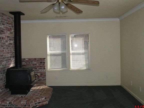 3rd image of 1907 2nd St