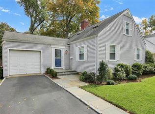 95 Longfellow St, Hartsdale, NY 10530