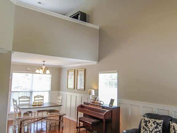 5th image of 1604 Polte Ln