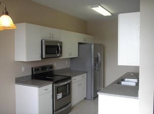 5833 NW 48th Ave, Pompano Beach, FL 33073