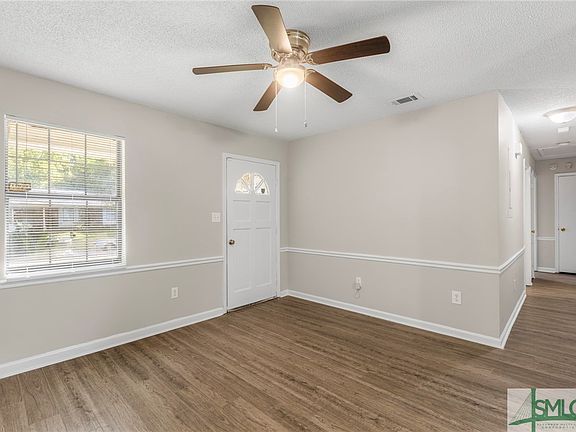 4th image of 2344 Jurgensen Street
