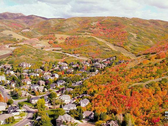 2nd image of 1428 E Cove Crest Ct S