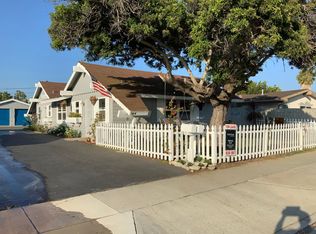364 16th Pl #B, Costa Mesa, CA 92627