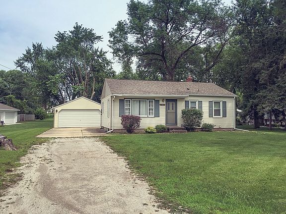 2nd image of 208 Marie Ave