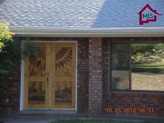 2nd image of 3023 Broadmoor Dr
