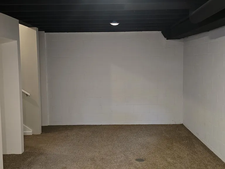 4013 Pfeiffer Ct — Photo 10