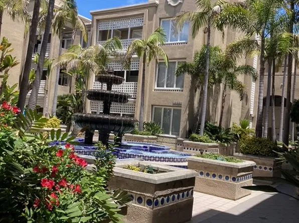 3976 Nobel Dr, San Diego, CA