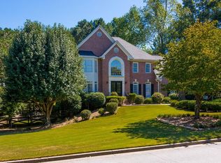 380 Hamilton Park Dr, Roswell, GA 30075
