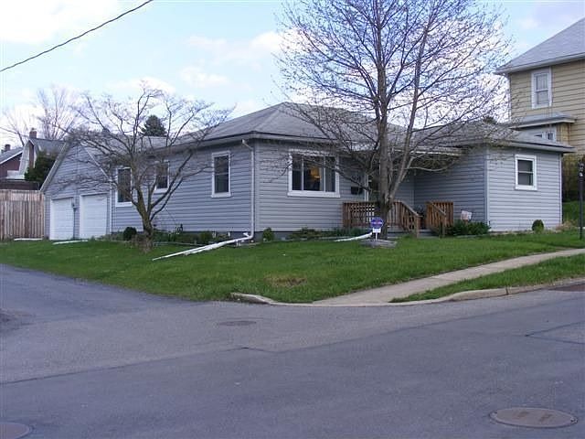 1st image of 307 Sidney St