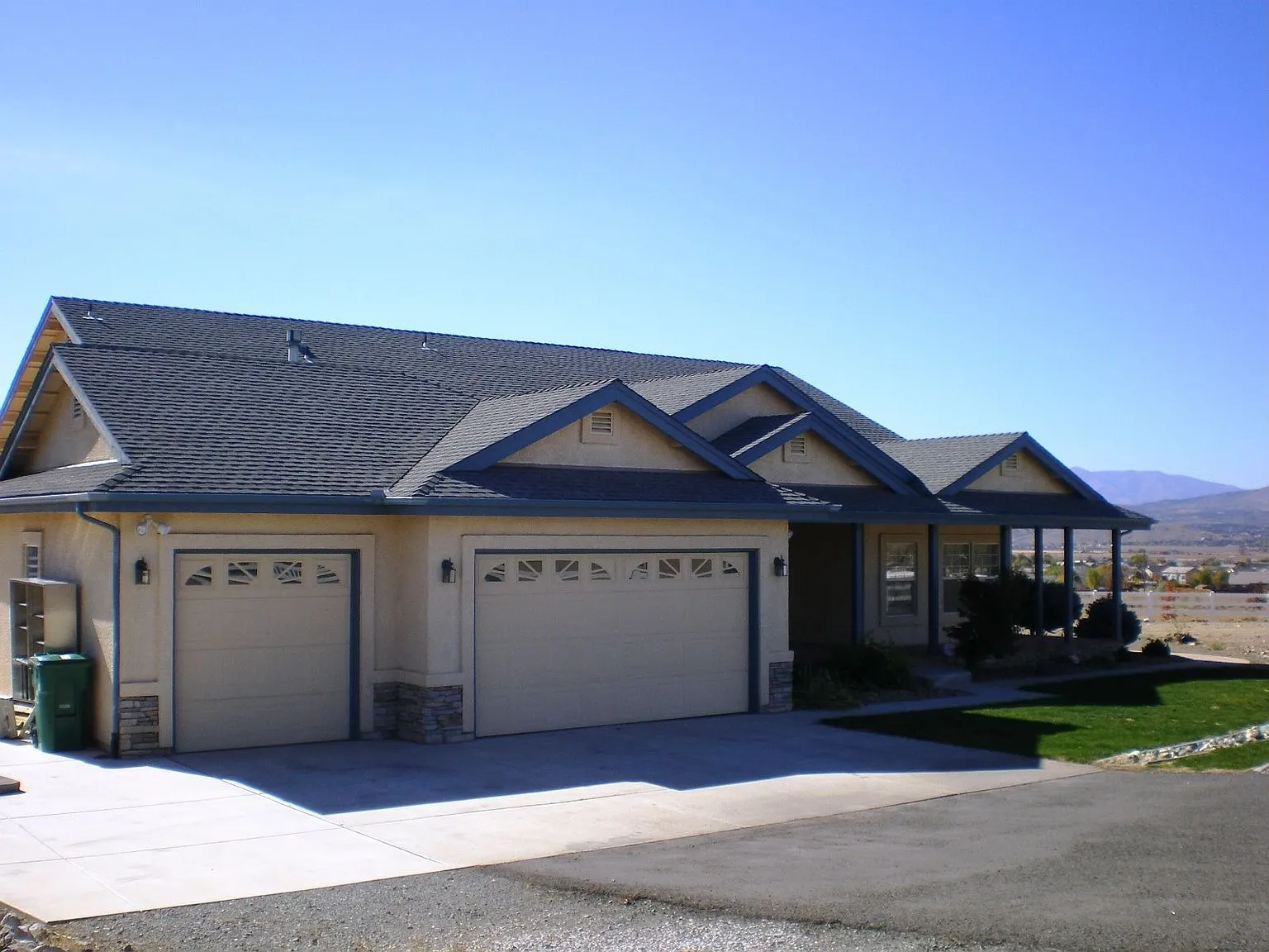 8565 Eaglenest Rd photo 1