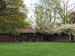 962 Collindale Ave NW, Grand Rapids, MI 49504