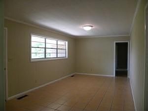2nd image of 214 Woodland Dr
