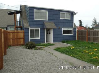 263 1/2 W Cedar St, Sequim, WA 98382