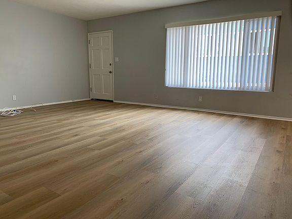 3rd image of 2231 Virginia Ave APT D