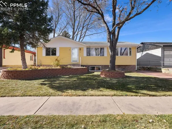 718 Querida Dr, Colorado Springs, CO 80909