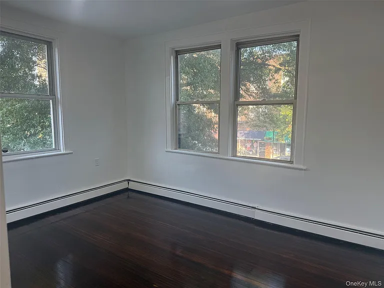 1916 Palmer Ave #2R — Photo 8