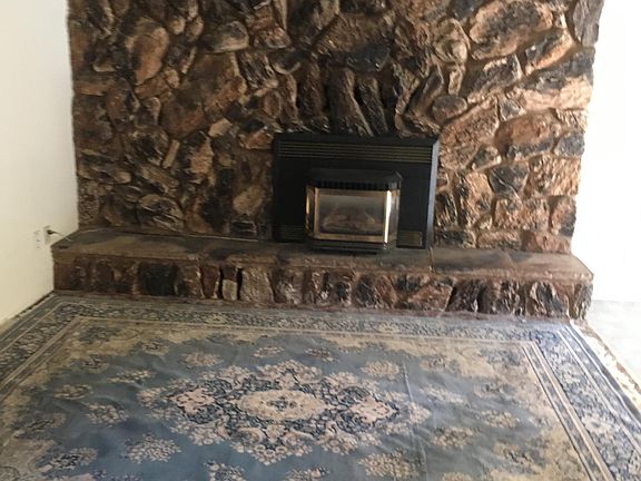 3rd image of 3808 Larch Ave #1