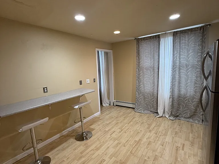 430 Columbus Ave — Photo 10